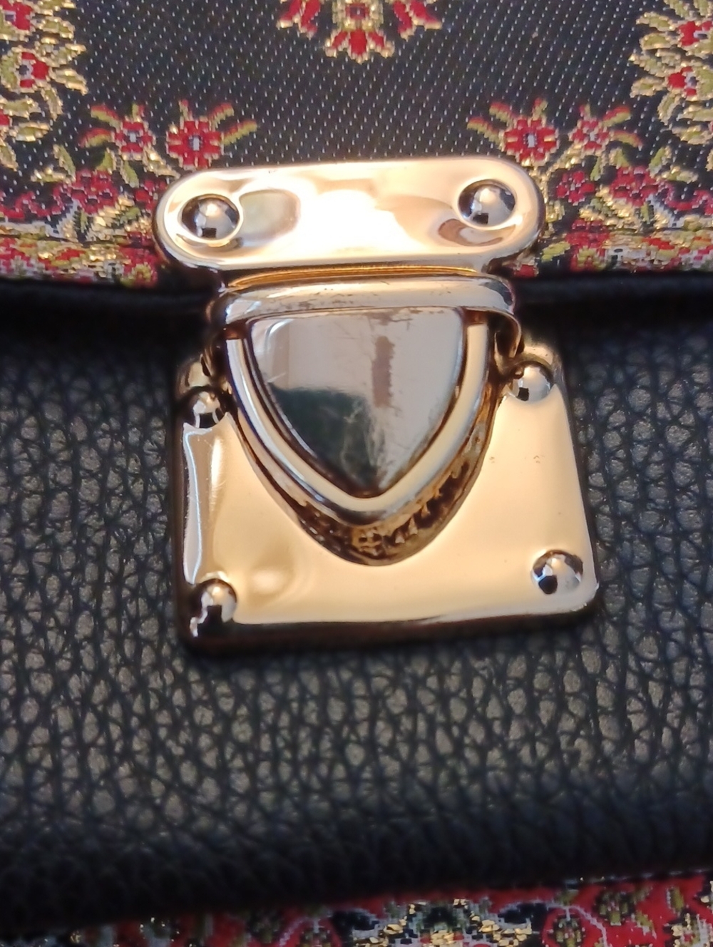 4/$60 Black Floral Pattern Crossbody Bag with Gold Chain - Picture 10 of 10